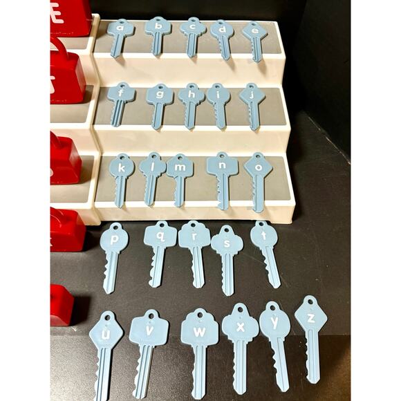 Lakeshore Alphabet Learning Locks 26 locks & keys upper & lowercase letters - Picture 3 of 7